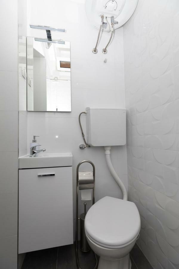 The View Apartment Mimice Bagian luar foto