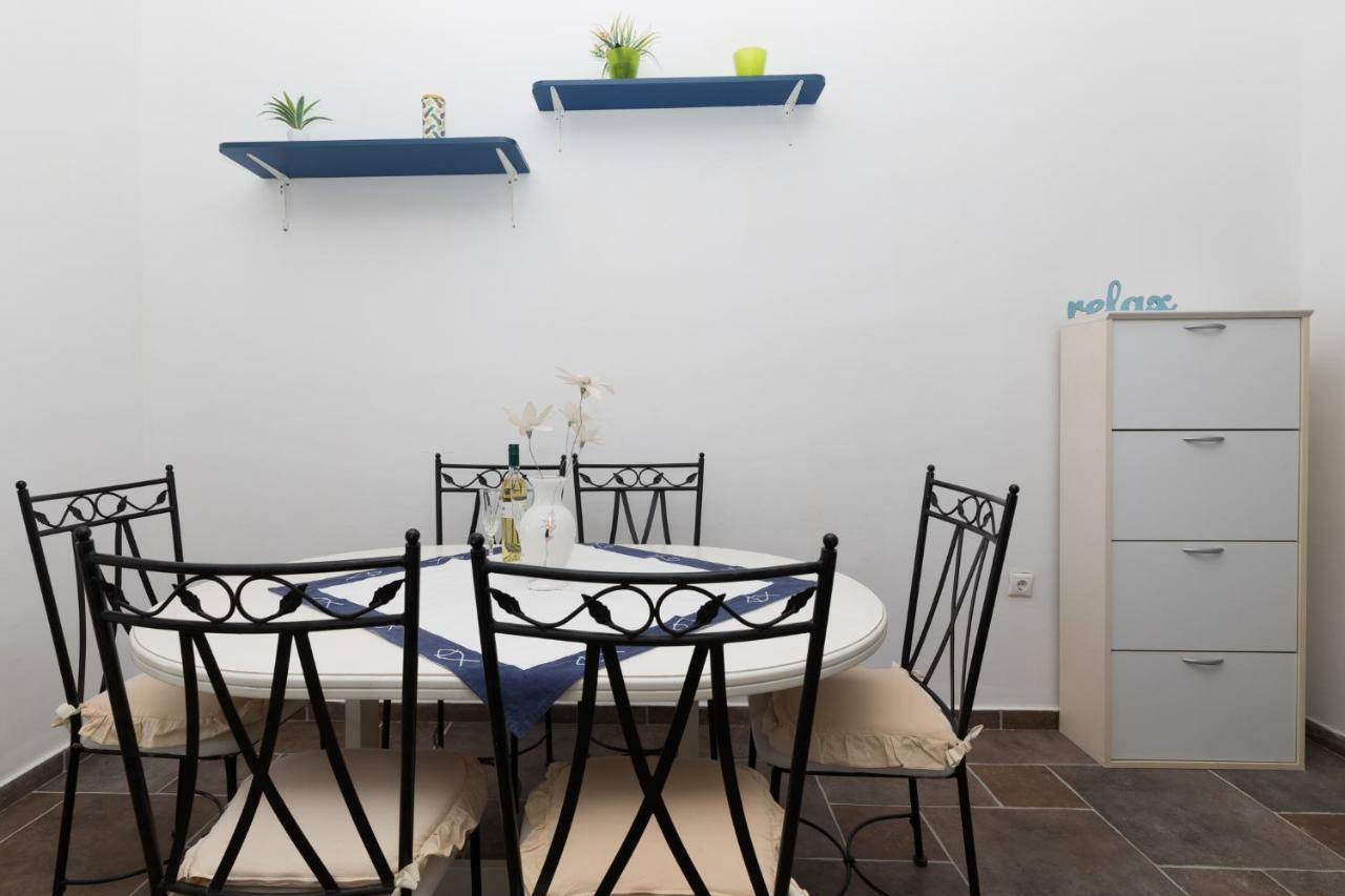 The View Apartment Mimice Bagian luar foto